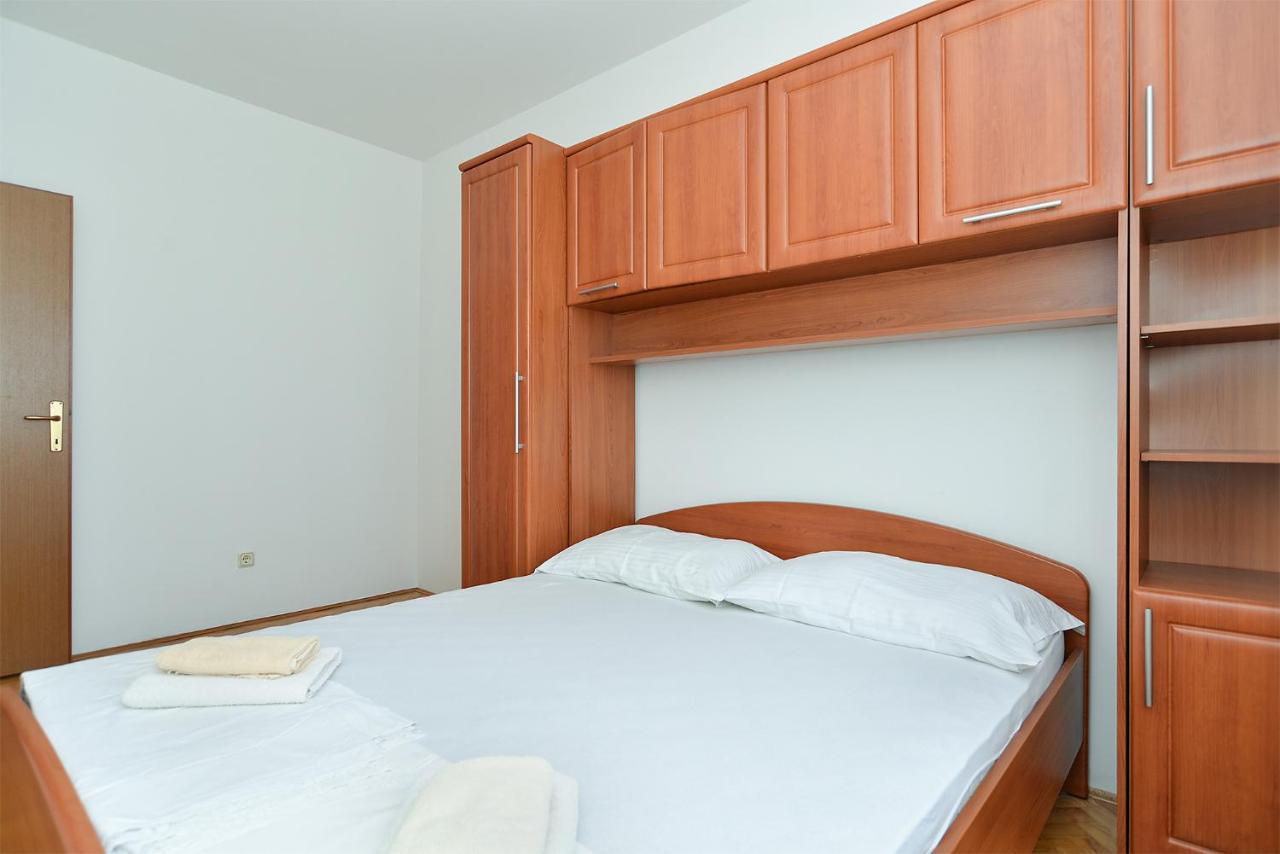 Apartments Martin 2224 罗维尼 外观 照片