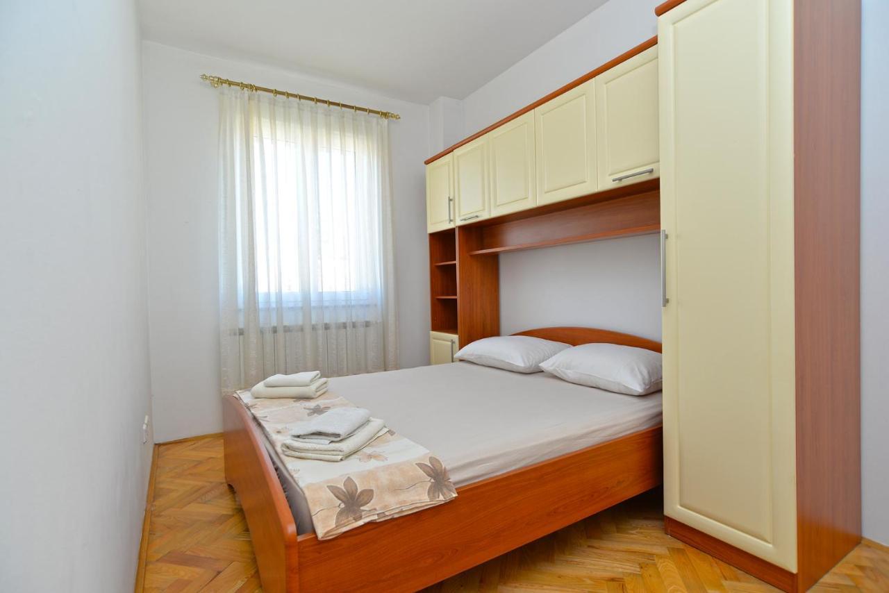 Apartments Martin 2224 罗维尼 外观 照片
