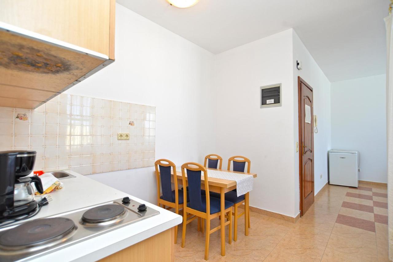Apartments Martin 2224 罗维尼 外观 照片